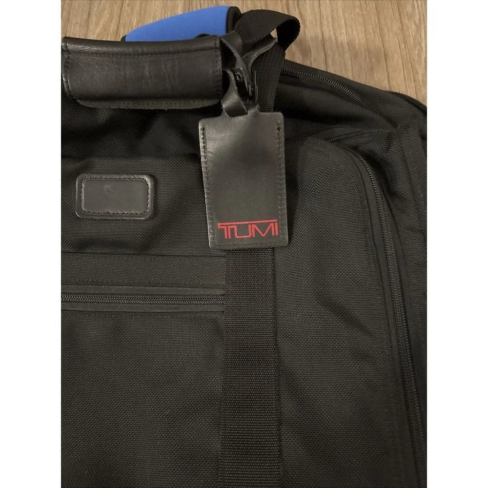 Tumi Messenger‎ Bag Log Laptop Briefcase Style Nylon Crossbody Strap Made in USA